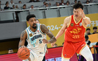 CBA季后賽，廣廈勝青島晉級四強(qiáng)，胡金秋、楊瀚森表現(xiàn)亮眼。