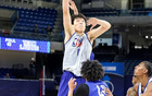 山東大漢19分鐘12分，首秀亮眼，沖擊NBA，期待其表現(xiàn)。